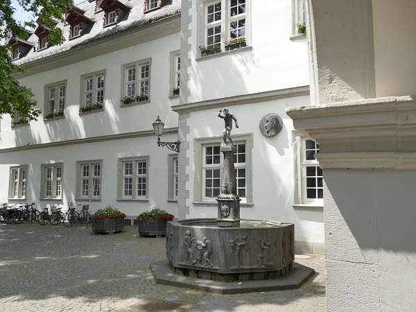 Schängelbrunnen am Rathaus in Koblenz