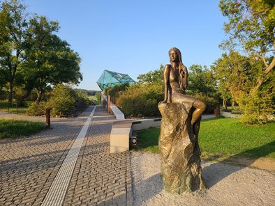 loreley plateau glaeserner felsen mythoshalle